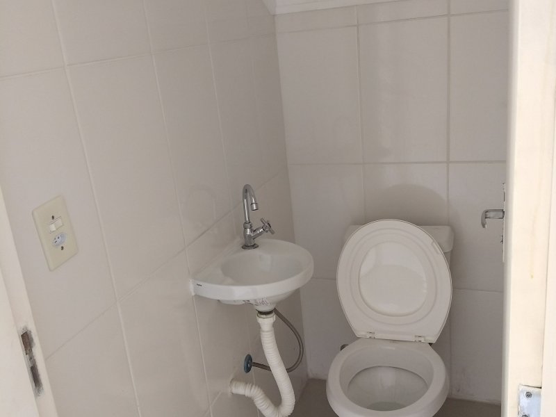 Comercial para alugar Centro com 220m² e 1 quarto por R$ 4.900 - 490998129-foto-loc-1-lavabo.jpg
