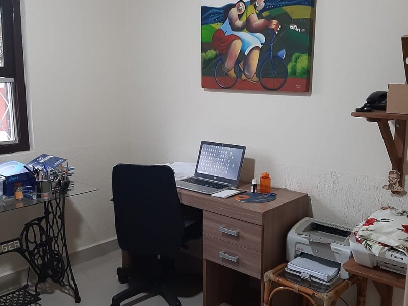 Casa à venda Jardim Regina com 95m² e 3 quartos por R$ 270.000 - 1890734229-56fd2fba-f3fb-49f2-a0d0-93e2c576ec32.jpg