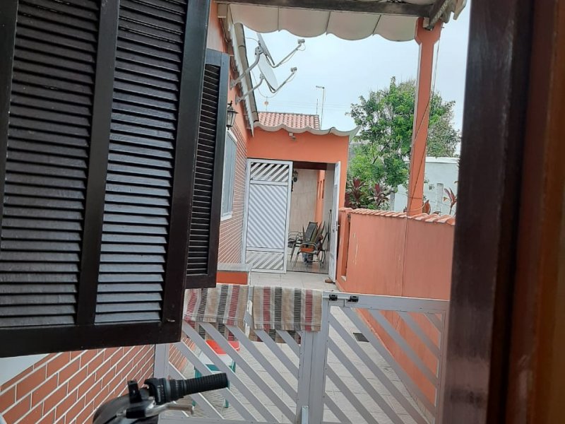 Casa à venda Jardim Regina com 95m² e 3 quartos por R$ 270.000 - 806298907-9e55568e-3f5c-49c1-ae10-b52e0edecb2a.jpg