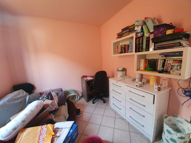 Casa à venda Santa Mônica com 95m² e 3 quartos por R$ 850.000 - 294946323-foto-quarto-2.jpg