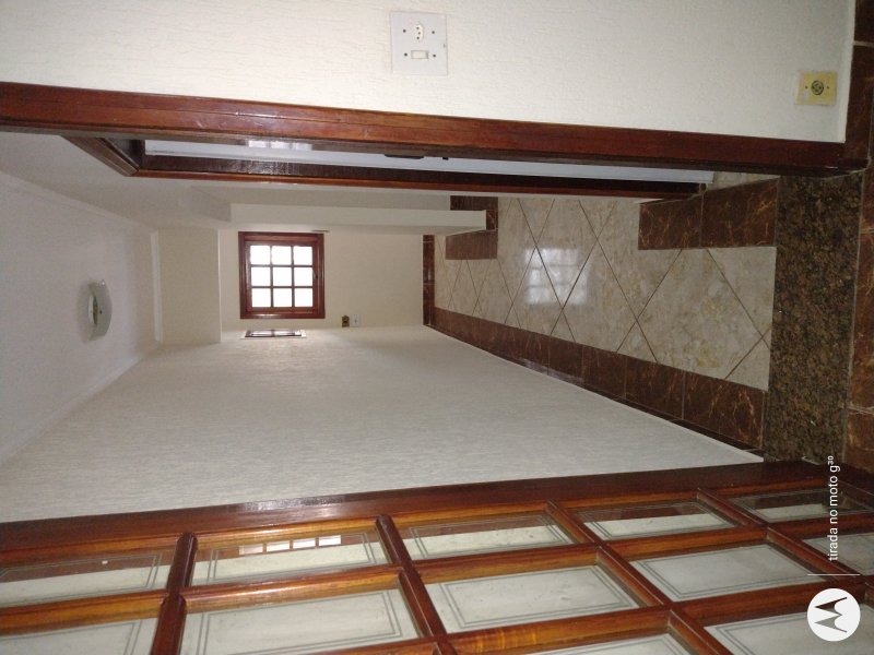 Casa à venda Santa Terezinha com 233m² e 2 quartos por R$ 325.000 - img-20211013-105147577.jpg