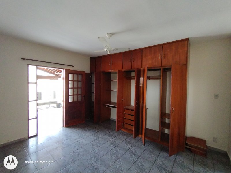 Casa à venda Santa Terezinha com 233m² e 2 quartos por R$ 325.000 - img-20211013-105933434.jpg