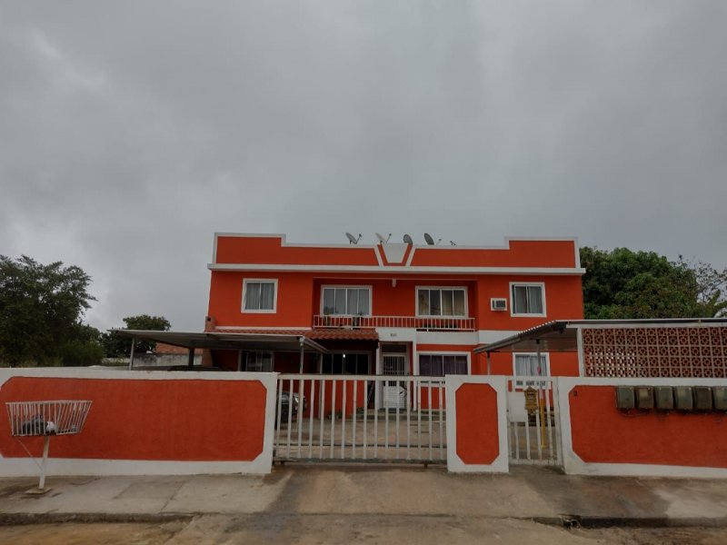 Casa de condomínio à venda Bom Retiro com 65m² e 2 quartos por R$ 125.000 - 2130555931-ce5e6798-f9f4-4690-b594-5ce1ae4b3806.jpg