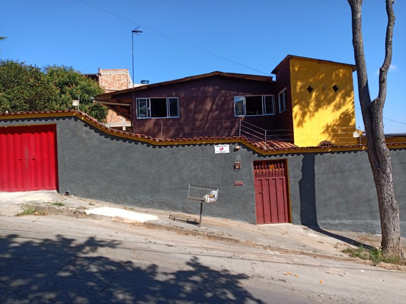 Casa à venda Goiânia com 354m² e 3 quartos por R$ 650.000 - 594901314-29.jpg