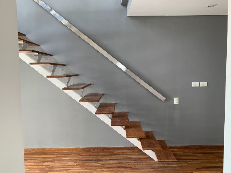 Cobertura à venda Perdizes com 110m² e 2 quartos por R$ 1.200.000 - 7-escada.jpg