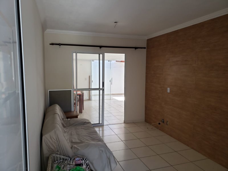 Casa de condomínio à venda Wanel Ville com 100m² e 3 quartos por R$ 340.000 - 689816365-img-20210923-wa0037.jpg