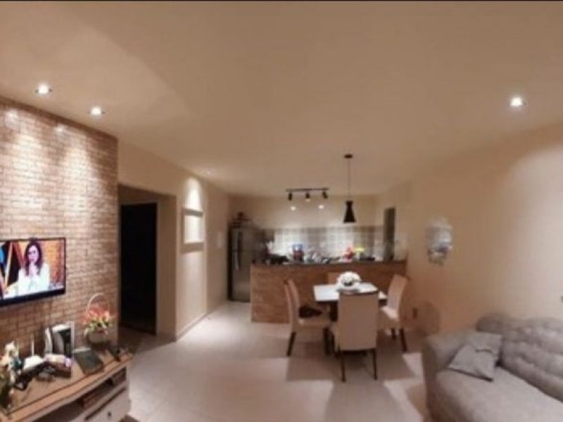 Casa à venda Brasília com 181m² e 2 quartos por R$ 215.000 - 1859769570-a6b42609-ea9d-4a71-b315-b509e831b2be.jpg