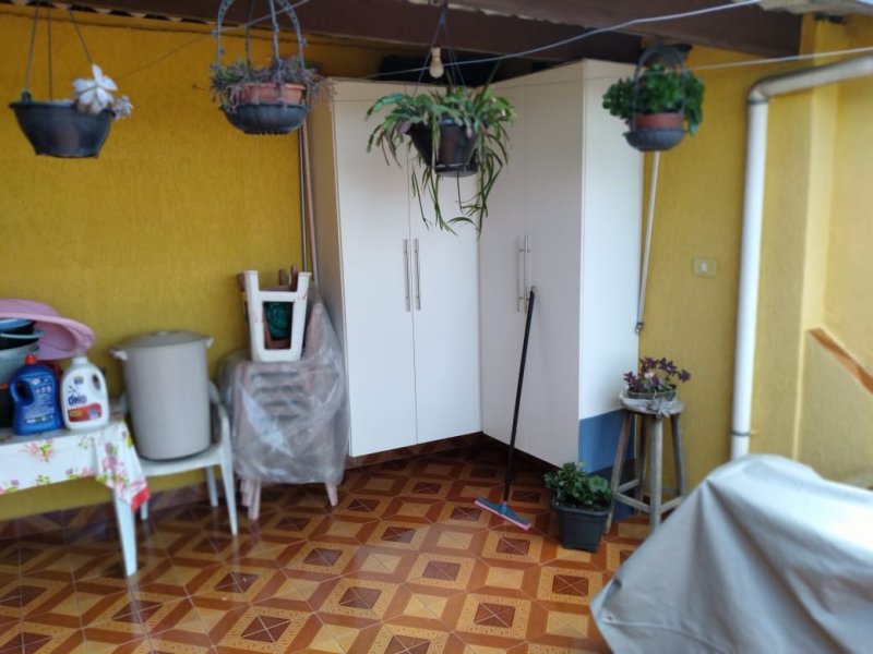 Casa à venda Vila Amorim com 130m² e 3 quartos por R$ 350.000 - 1683316207-bf79052d-a084-4e85-a91b-0e8e1f314973.jpg