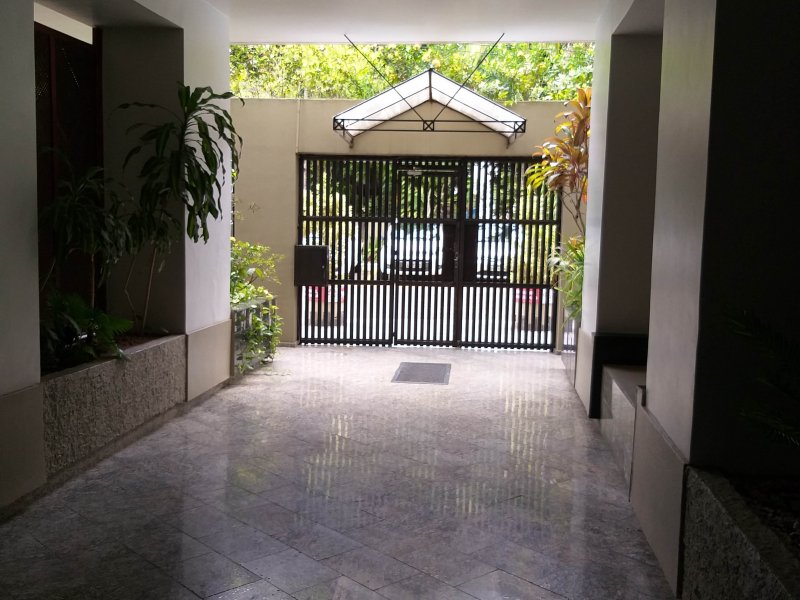 Apartamento à venda Tijuca com 58m² e 2 quartos por R$ 350.000 - 1353244231-portaria.jpg
