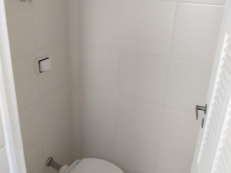 Apartamento à venda Tijuca com 58m² e 2 quartos por R$ 350.000 - 1633182769-banheiro-de-servico.jpg