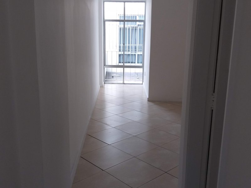 Apartamento à venda Tijuca com 58m² e 2 quartos por R$ 350.000 - 813774488-sala.jpg