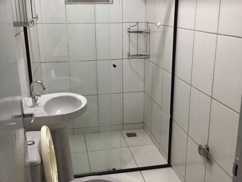 Apartamento à venda Largo Dom João com 63m² e 2 quartos por R$ 160.000 - 1366114007-banheiro.jpeg