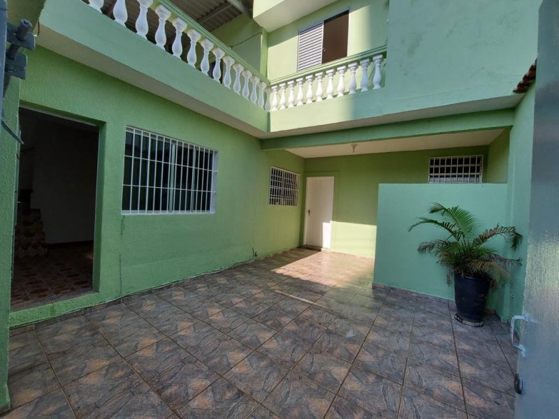 Casa à venda Jardim Teresa com 237m² e 4 quartos por R$ 1.100.000 - 2097718063-a243c04d-f923-482a-8bcf-57ce2d575983.jpg