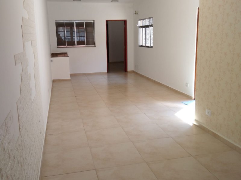 Casa à venda Jardim Santa Lucia com 200m² e 3 quartos por R$ 750.000 - 1262237804-foto13.jpeg