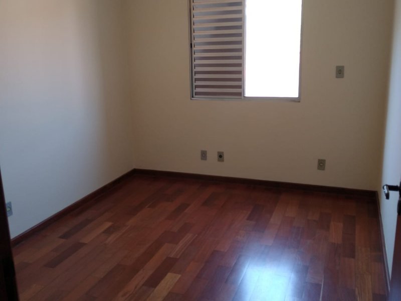 Casa à venda Jardim Santa Lucia com 200m² e 3 quartos por R$ 750.000 - 1753195853-foto25.jpeg