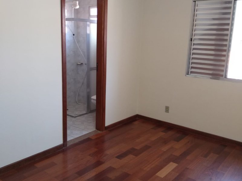 Casa à venda Jardim Santa Lucia com 200m² e 3 quartos por R$ 750.000 - 683611790-foto30.jpeg