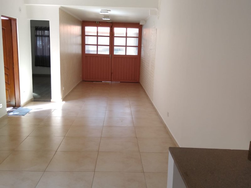 Casa à venda Jardim Santa Lucia com 200m² e 3 quartos por R$ 750.000 - 876709343-foto15.jpeg