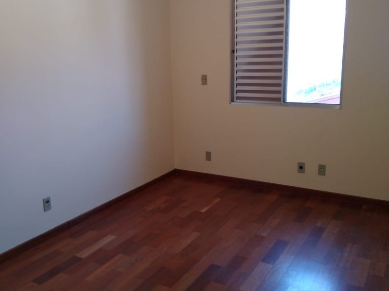 Casa à venda Jardim Santa Lucia com 200m² e 3 quartos por R$ 750.000 - 959543971-foto24.jpeg