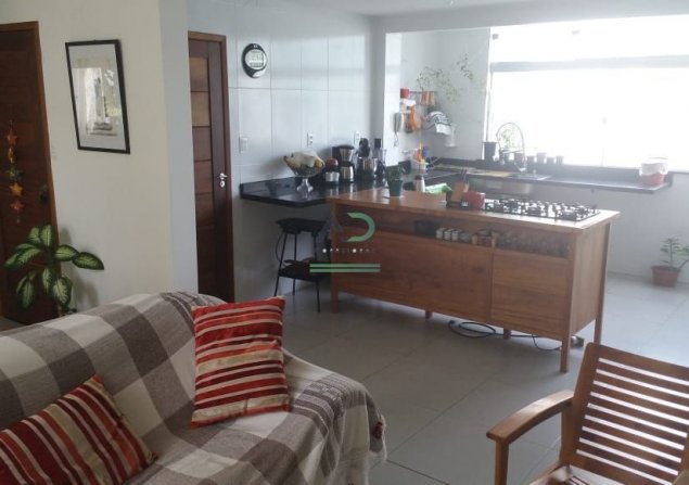 imóvel com 104m²