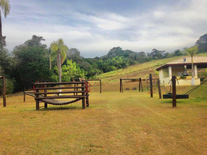 Terreno à venda Centro com 800m² e 1 quarto por R$ 150.000 - 844cad0c-cd57-4844-9e48-d33314f6260b.jpeg