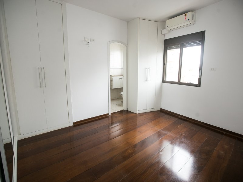 Apartamento à venda Ponta da Praia com 163m² e 3 quartos por R$ 800.000 - 969651828-b9e8ac8d-dd8e-40e3-a21d-9993224cf18c.jpeg