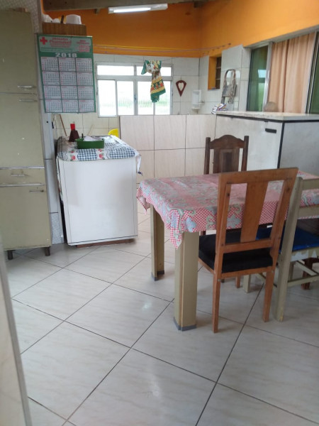 Casa para alugar Centro com 100m² e 2 quartos por R$ 1 - 1679151910-15.jpeg