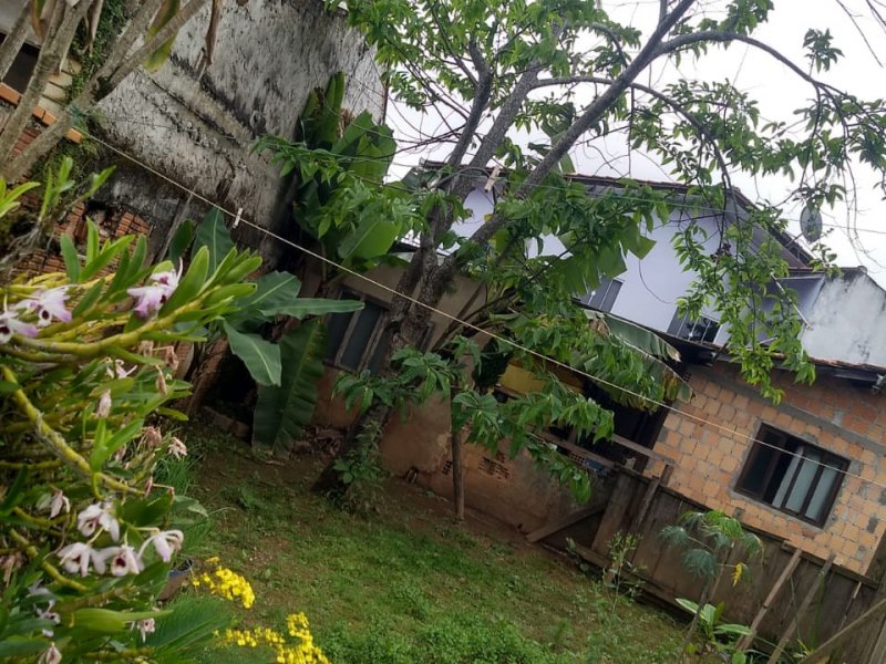 imóvel com 480m² - Comasa - Joinville