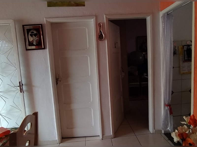 Casa à venda Inhoaíba com 120m² e 2 quartos por R$ 155.000 - 02.jpg