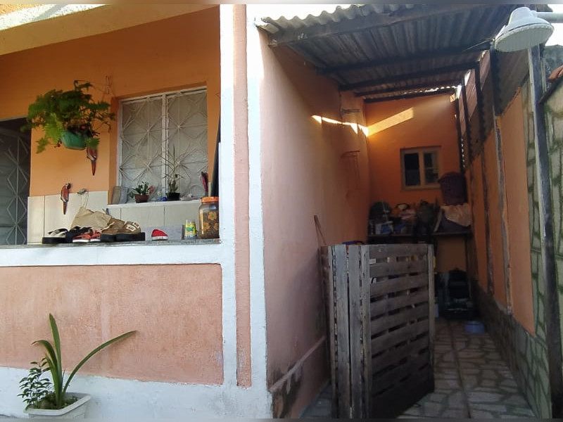 Casa à venda Inhoaíba com 120m² e 2 quartos por R$ 155.000 - b200fbe8-1db2-4e97-9df2-346686be949e.jpg