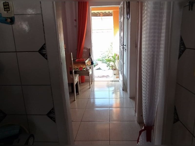 Casa à venda Inhoaíba com 120m² e 2 quartos por R$ 155.000 - rua-canhotinho.jpg