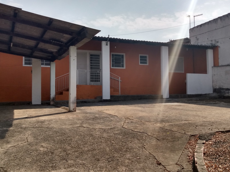 imóvel com 300m² - centro - Monte Mor
