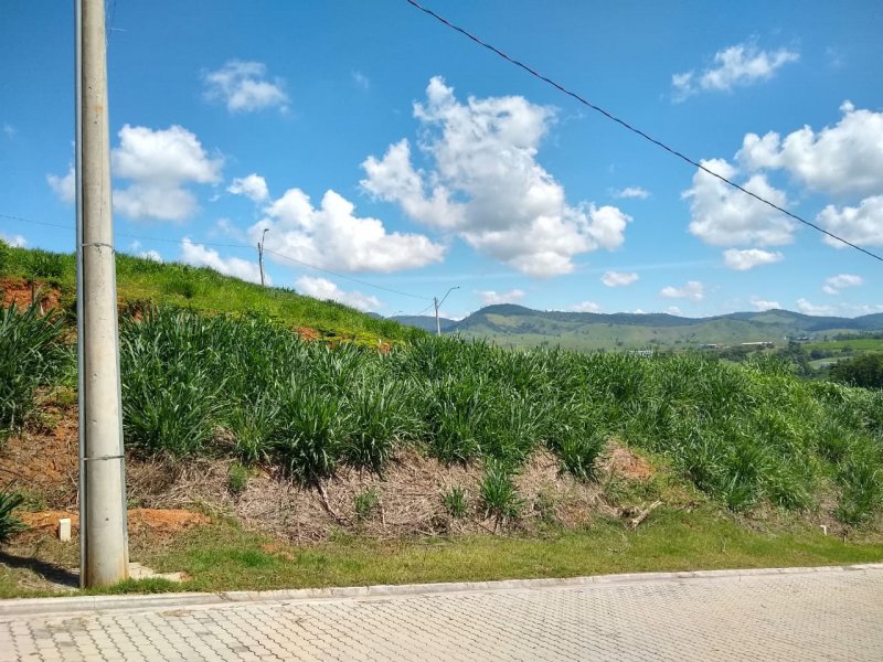 Terreno à venda Gilberto Machado com 300m² e 1 quarto por R$ 65.000 - 849547868-e8436d9b-badc-45e7-b356-42a08959dfe7.jpg