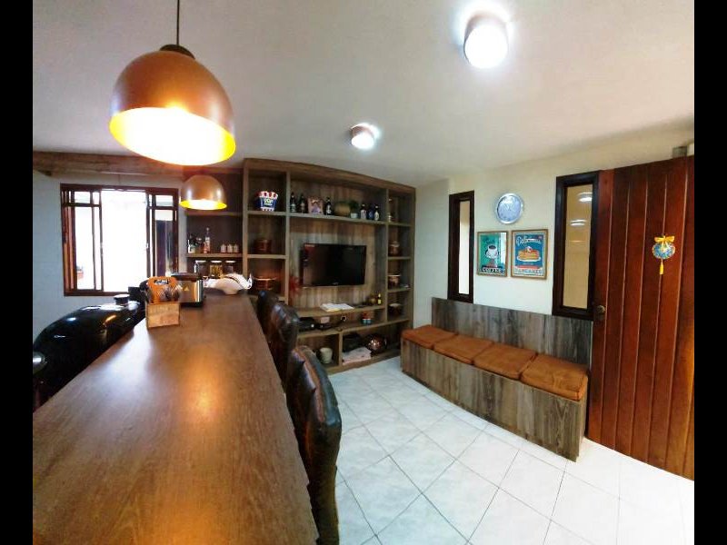 Casa à venda Cajuru com 228m² e 4 quartos por R$ 650.000 - 1196388513-saraju-vende-casa-terrea-no-conj.jpeg