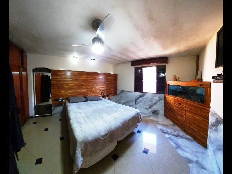 Casa à venda Cajuru com 228m² e 4 quartos por R$ 650.000 - 987929357-saraju-vende-casa-terrea-no-conj.jpeg