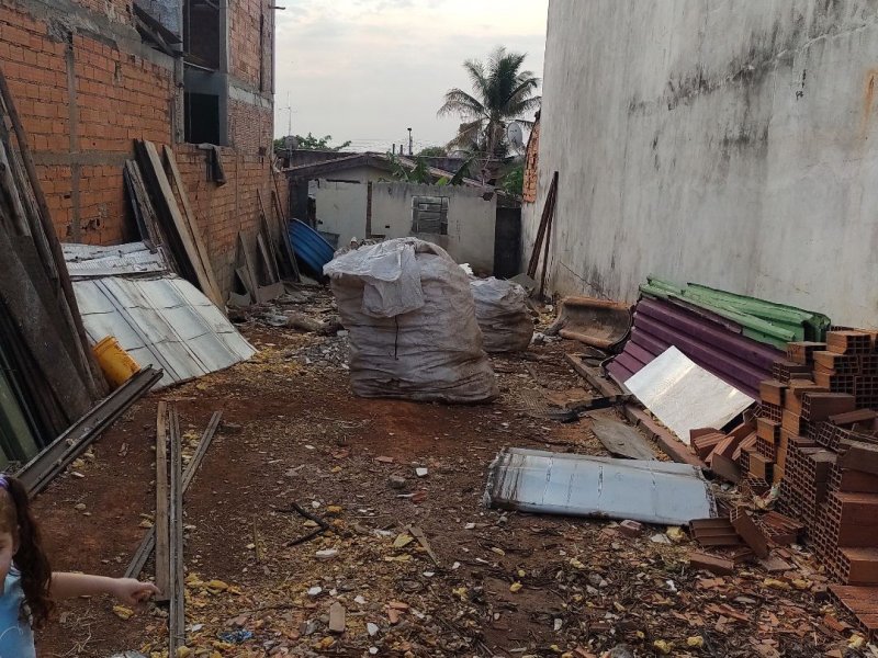 Terreno à venda Jardim Sao Francisco (Nova Veneza) com 150m² e 1 quarto por R$ 140.000 - 1874119404-297accc2-97fa-4e86-b241-f5cf39320d75.jpg
