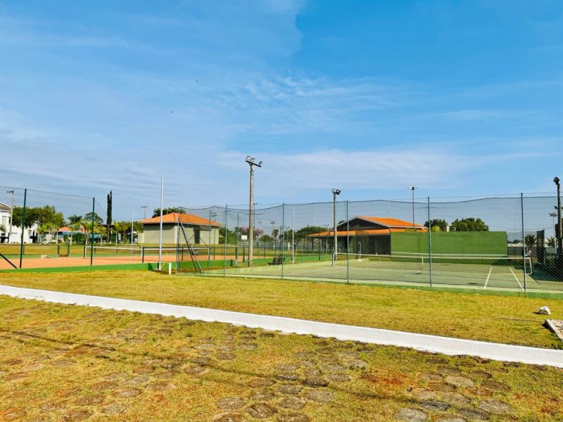 Casa de condomínio à venda Parque Residencial São Marcos com 200m² e 3 quartos por R$ 980.000 - 1165454024-61f7c767-b9c7-45b4-987c-6c5a70f8c0b2.jpeg