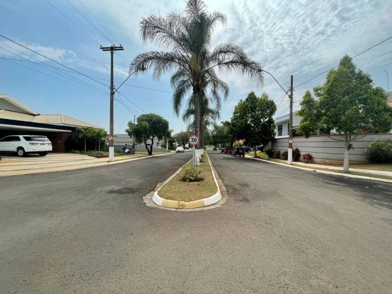 Casa de condomínio à venda Parque Residencial São Marcos com 200m² e 3 quartos por R$ 980.000 - 805902112-e472f7ed-4412-45a0-bb0f-bc9d92eb7b9f.jpeg