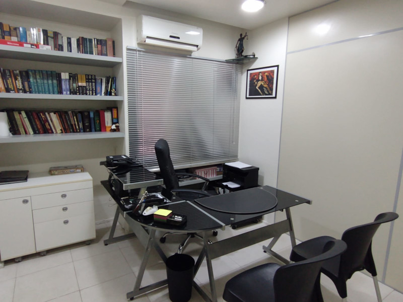 Comercial à venda Caminho das Árvores com 59m² e 1 quarto por R$ 250.000 - sala-4.jpg