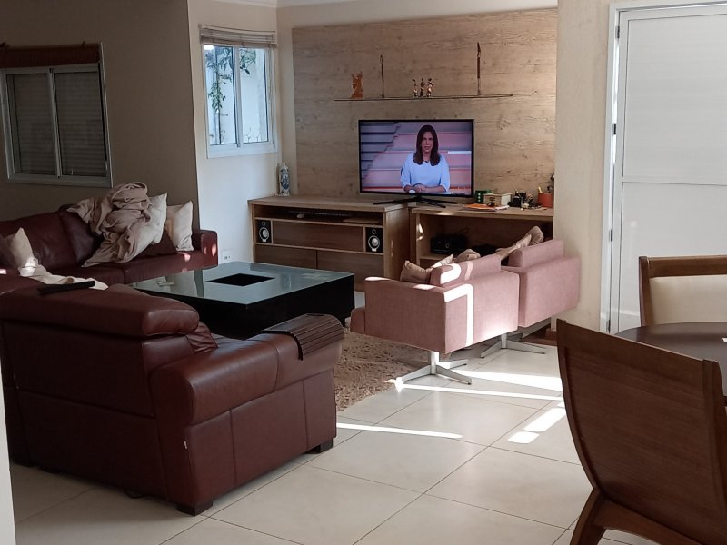Casa à venda Parque Ceasa com 230m² e 3 quartos por R$ 900.000 - 539426363-inbound6400728014913448717.jpg