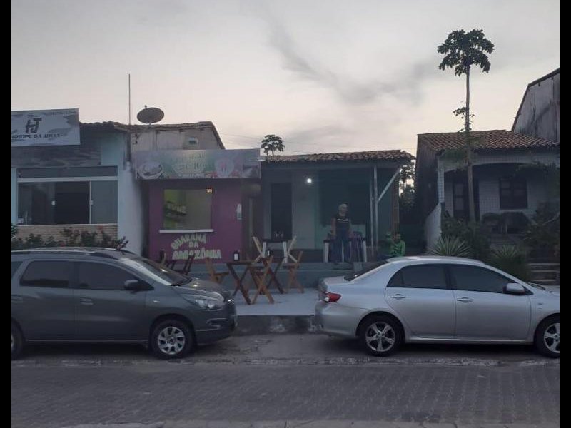 Casa à venda Centro com 405m² e 6 quartos por R$ 1.300.000 - 2032724296-0a8e1ded-954b-421f-8c73-595a8b4ff068.jpeg
