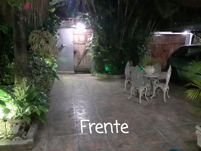 Casa à venda Guaratiba com 90m² e 3 quartos por R$ 550.000 - 1099581543-foto-02-area-do-jardim.jpg