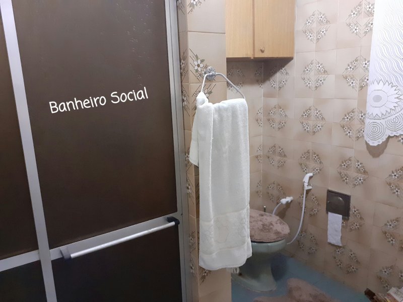 Casa à venda Guaratiba com 90m² e 3 quartos por R$ 550.000 - 1305121350-foto-10-banheiro-social-box.jpg