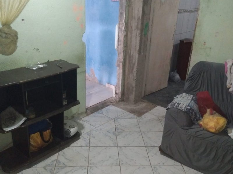 Casa à venda Amador Bueno com 10m² e 5 quartos por R$ 150.000 - 1487781741-ef2b595a-63ff-41f1-8f72-2345c9431127.jpeg