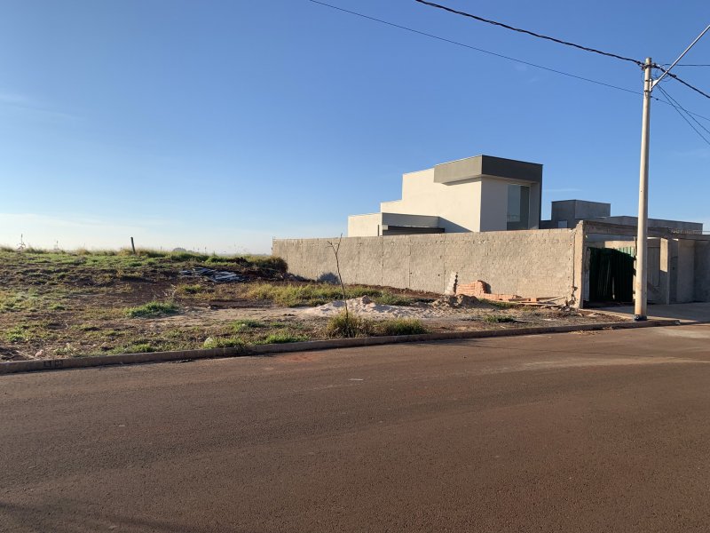 Terreno à venda Jardim Conceição com 250m² e 1 quarto por R$ 160.000 - 1654633270-img-1189.JPEG