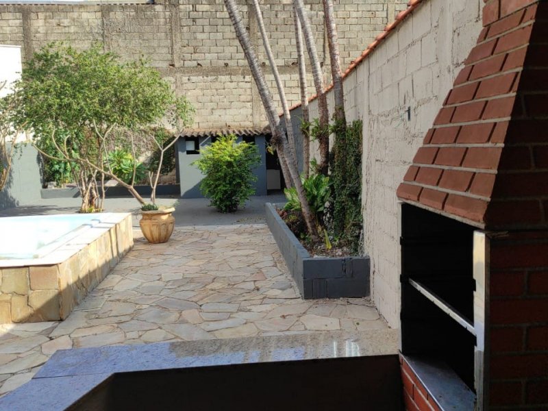 Casa à venda Vila Virginia com 170m² e 3 quartos por R$ 350.000 - 652396831-39be375c-a95d-4198-8ef6-8226e78d8b04.jpg