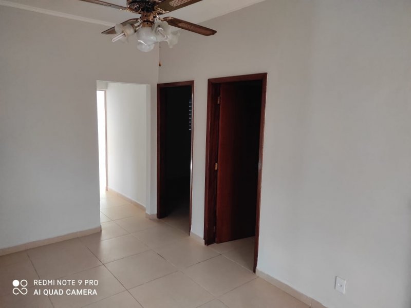 Casa à venda Vila Virginia com 170m² e 3 quartos por R$ 350.000 - 8483882-02d8582b-6350-43ee-a0b8-884e866fa86e.jpg