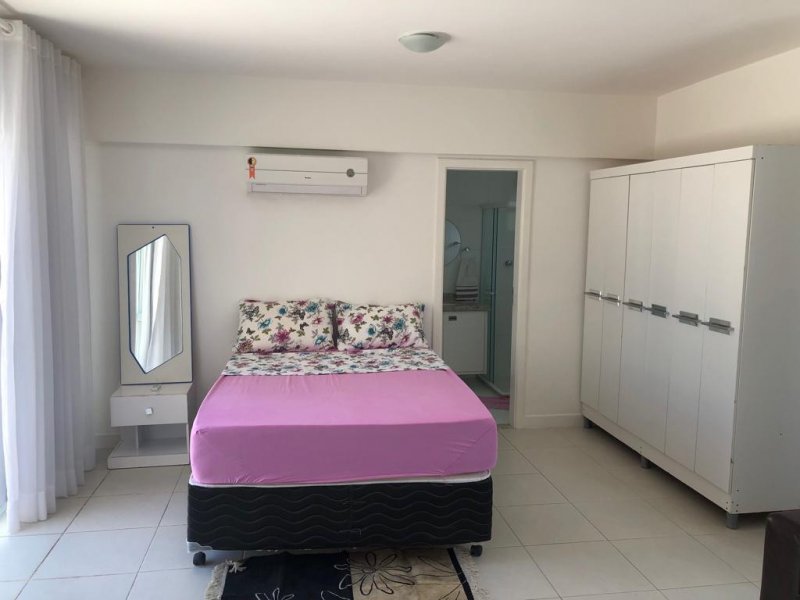 Apartamento à venda Ondina com 155m² e 3 quartos por R$ 1.800.000 - 212804105-suite-cima.jpg