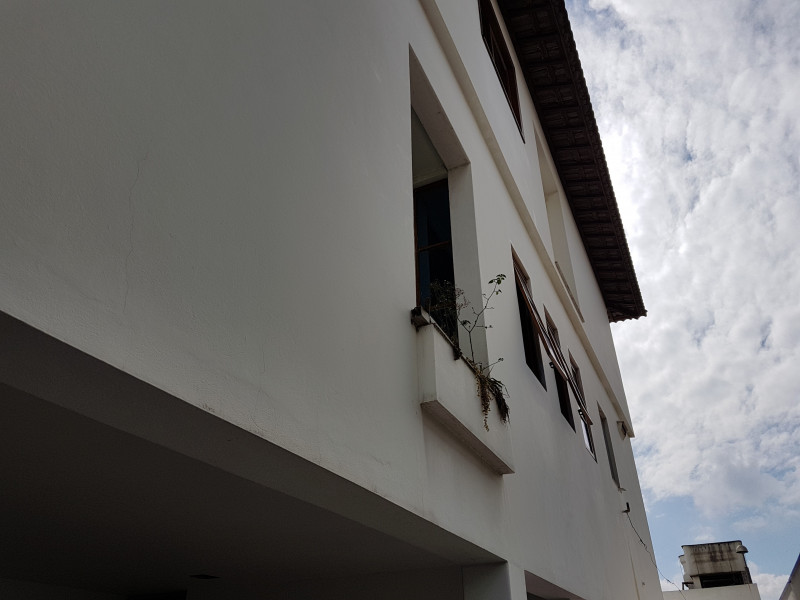 Casa à venda Jardim Nossa Senhora do Carmo com 270m² e 3 quartos por R$ 840.000 - 1404206836-lateral-i.jpg