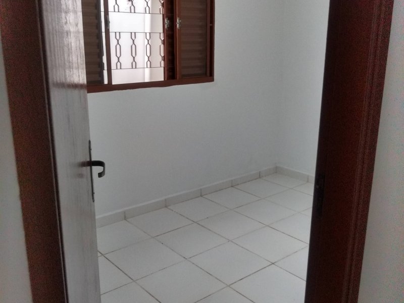 Casa à venda Centro com 230m² e 4 quartos por R$ 350.000 - 1777314270-img-20200219-170854987-hdr.jpg