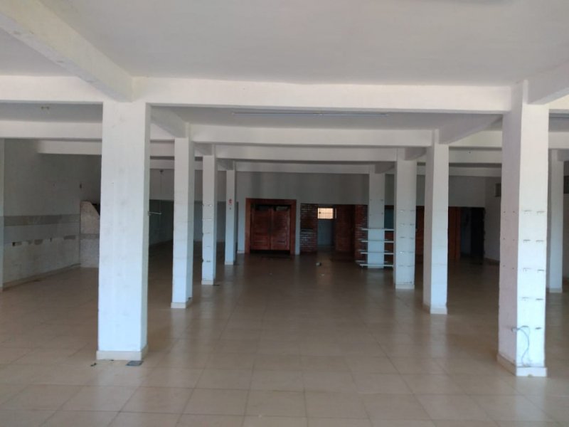 Comercial à venda Jardim Pero com 680m² e 1 quarto por R$ 1.250.000 - 2144414644-73c1f46e-fef9-4d8b-bcc5-1f8d7195ad75.jpeg
